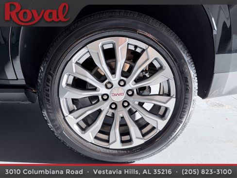 Used 2023 GMC Yukon Denali AWD/4WD image 8