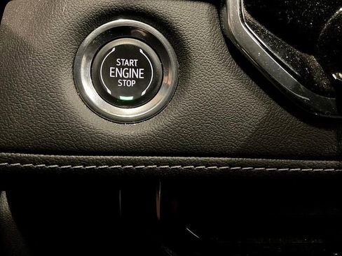 Used 2023 Chevrolet Colorado LT w/ LT Convenience Package III image 18