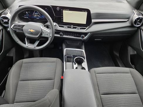 Used 2025 Chevrolet Equinox LT FWD image 15