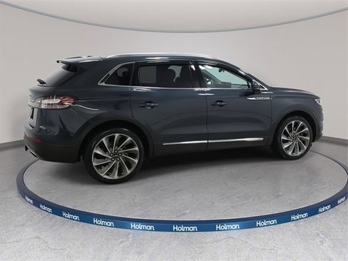 Used 2022 Lincoln Nautilus Reserve w/ Equipment Group 201A image 5