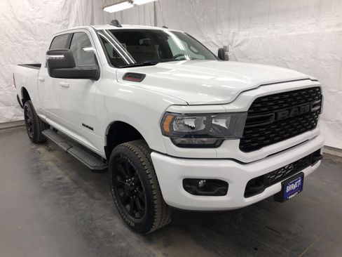 Certified 2024 RAM 2500 Big Horn w/ Night Edition AWD/4WD image 3