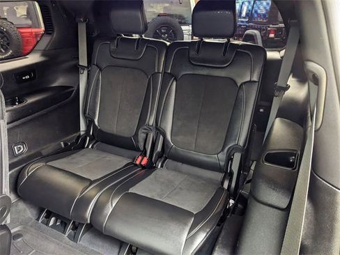 Certified 2023 Jeep Grand Cherokee L Laredo image 10