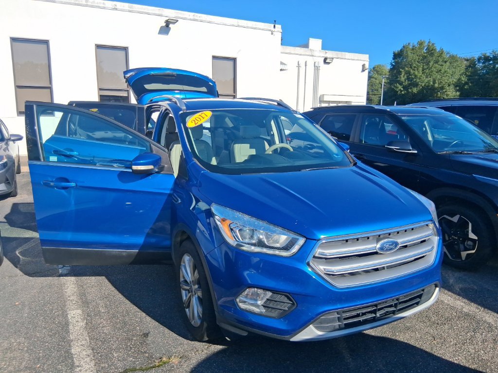 Used 2017 Ford Escape Titanium AWD/4WD image 21