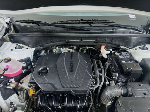 Used 2024 Kia Sorento S image 33