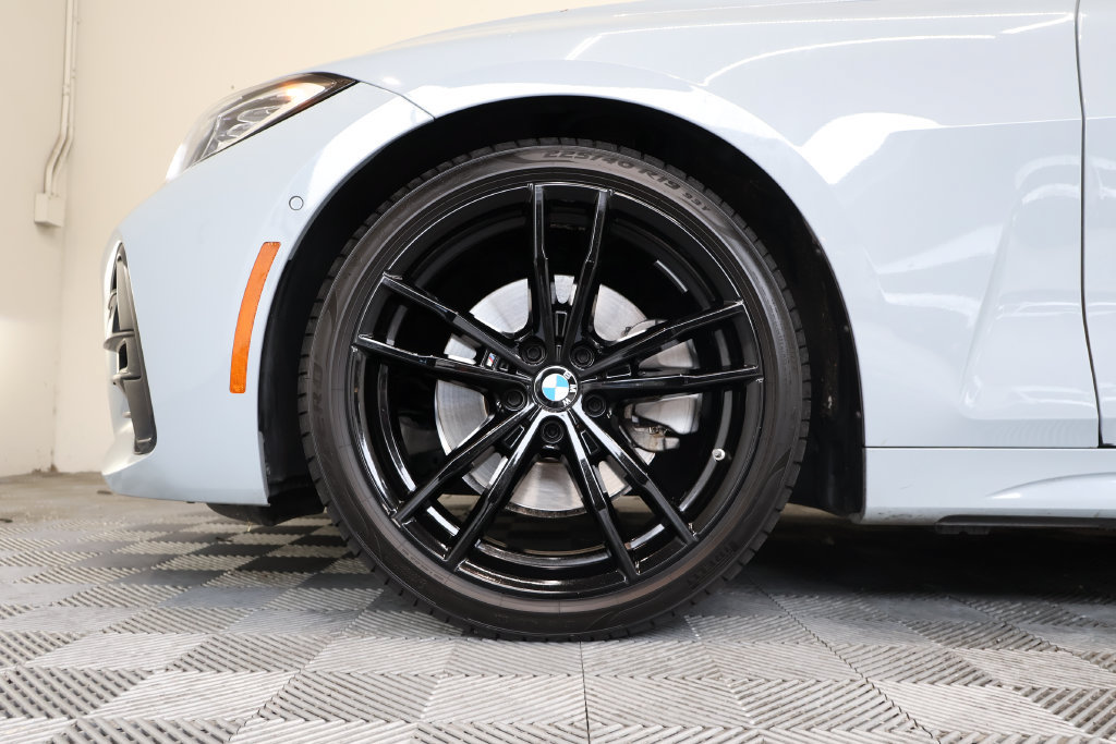 Used 2023 BMW 430i Coupe w/ M Sport Package RWD image 9