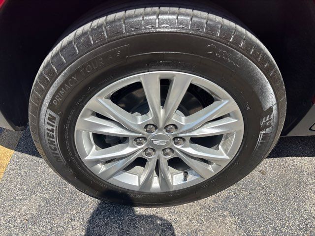 Used 2023 Cadillac XT5 Luxury w/ LPO, Floor Liner Package FWD image 10
