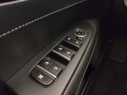 Used 2019 Kia Forte S image 27