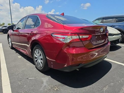 Used 2020 Toyota Camry LE FWD image 12
