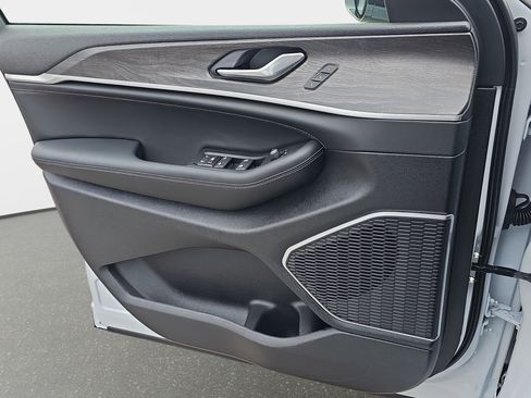 New 2026 Jeep Grand Cherokee L Limited image 27