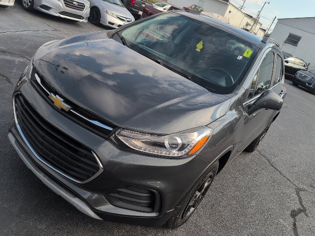 Used 2017 Chevrolet Trax LT w/ LT Convenience Package AWD/4WD image 4