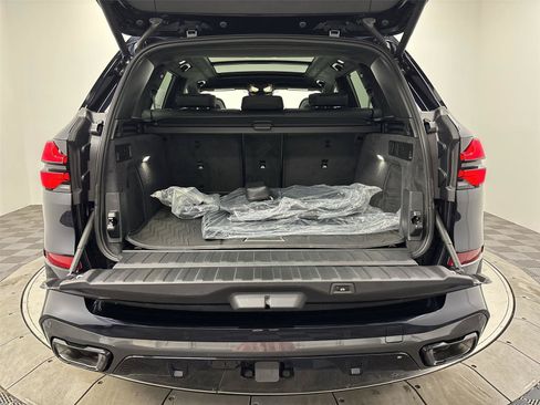 New 2026 BMW X5 xDrive40i w/ M Sport Package AWD/4WD image 21