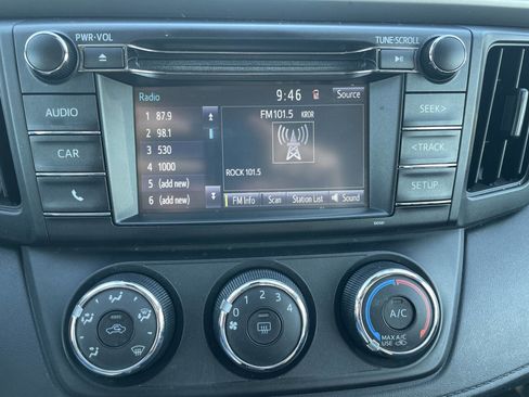 Used 2017 Toyota RAV4 LE w/ All Weather Liner Package AWD/4WD image 21
