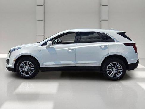 Certified 2023 Cadillac XT5 Premium Luxury FWD image 2