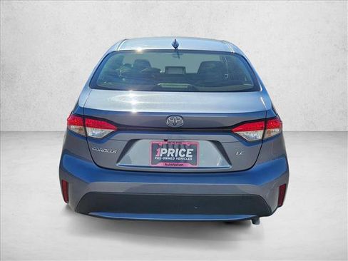 Used 2022 Toyota Corolla LE image 6