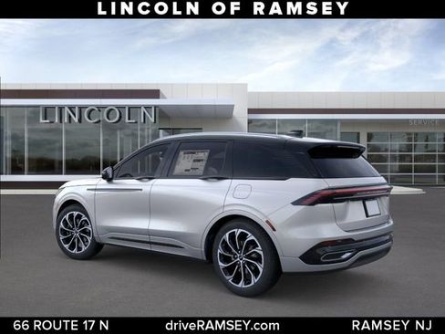 New 2026 Lincoln Nautilus Reserve AWD/4WD image 5