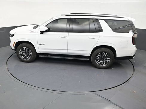 Used 2026 Chevrolet Tahoe Z71 w/ Comfort Package AWD/4WD image 12