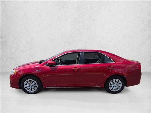 Used 2013 Toyota Camry LE FWD image 7