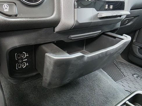 Used 2024 RAM 1500 Tradesman AWD/4WD image 18