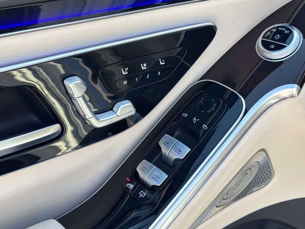 Certified 2023 Mercedes-Benz S 500 4MATIC image 21