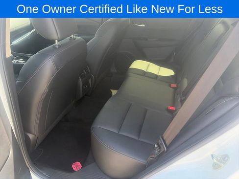 Used 2025 Nissan Rogue SL AWD/4WD image 21