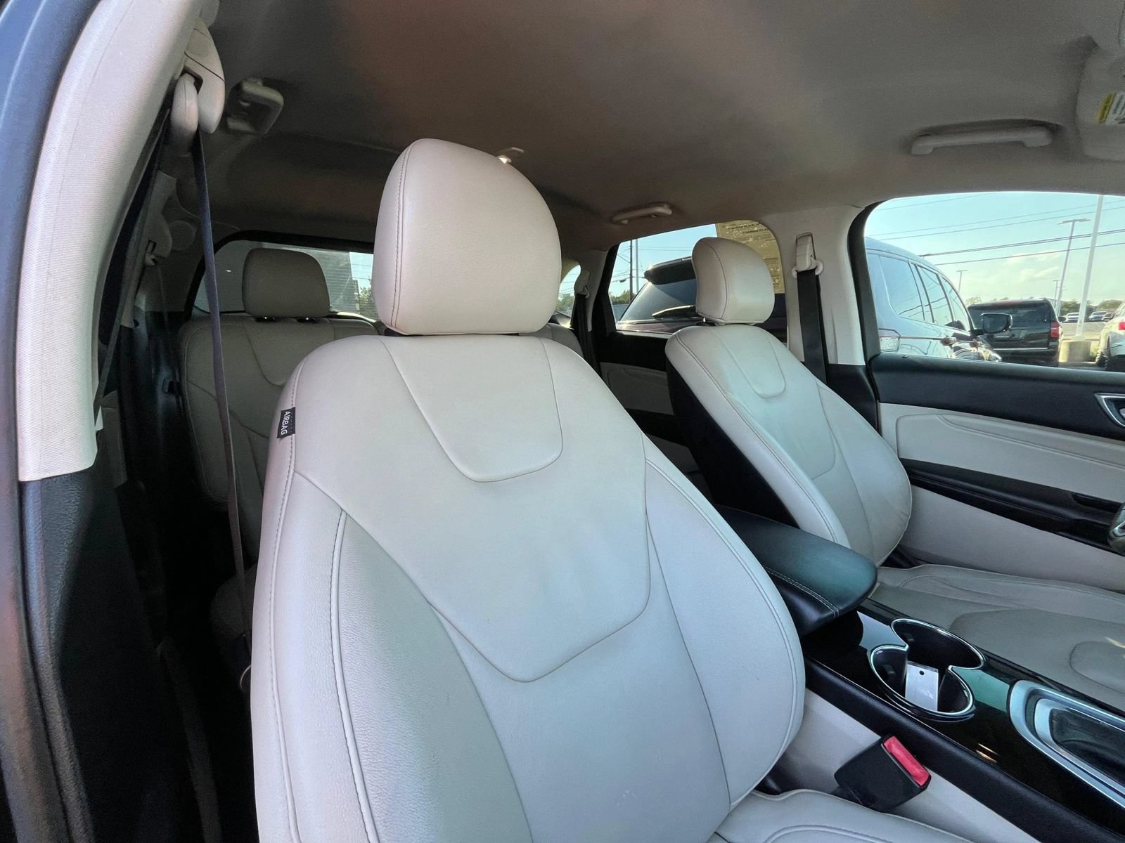 Used 2018 Ford Edge Titanium w/ Technology Package AWD/4WD image 28