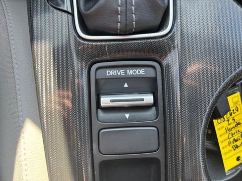 Used 2025 Honda Civic Sport image 18