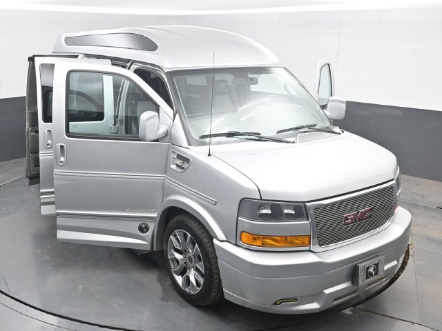 Used 2022 GMC Savana 2500 w/ Enhanced Convenience Package RWD image 59