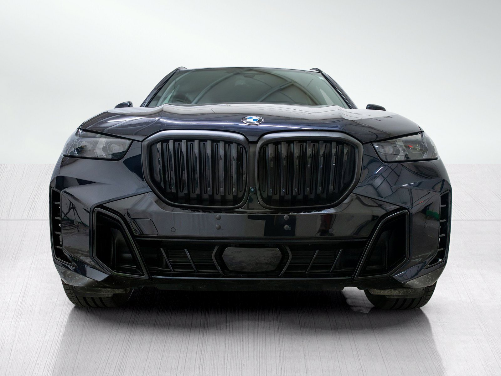 Used 2024 BMW X5 xDrive40i AWD/4WD image 2