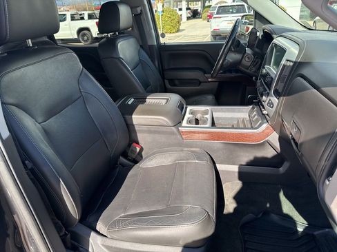 Used 2018 GMC Sierra 1500 SLT image 15