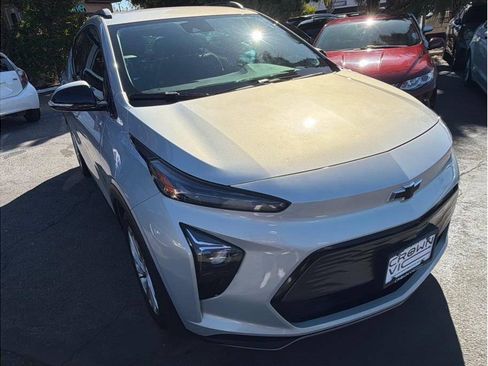 Used 2023 Chevrolet Bolt EUV LT w/ Driver Confidence Package FWD image 22