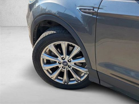 Used 2017 Ford Escape Titanium image 7