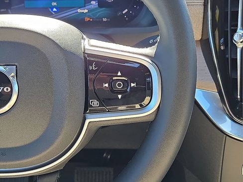 New 2026 Volvo XC90 B5 Core image 19