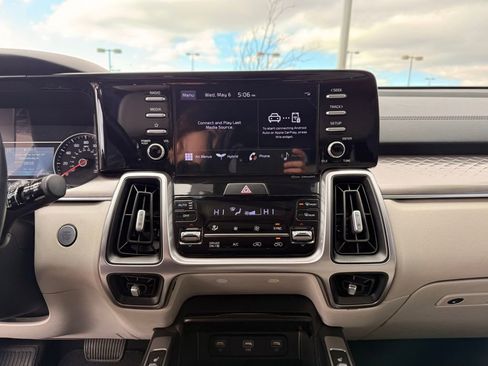 Used 2021 Kia Sorento S FWD image 15