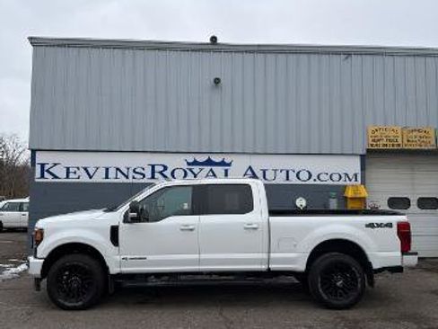 Used 2022 Ford F250 Lariat w/ Black Appearance Pkg image 1