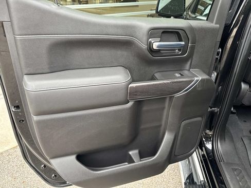 Used 2020 Chevrolet Silverado 1500 LTZ w/ LTZ Premium Package AWD/4WD image 13