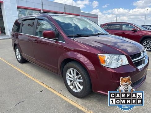 Used 2019 Dodge Grand Caravan SXT FWD image 11