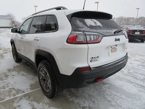 Used 2020 Jeep Cherokee Trailhawk w/ Cold Weather Group AWD/4WD image 7