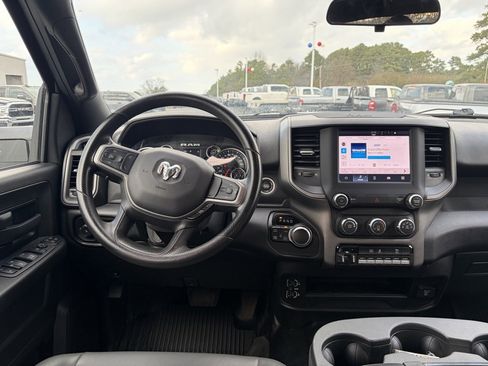 Used 2023 RAM 2500 Tradesman w/ Chrome Appearance Group image 8