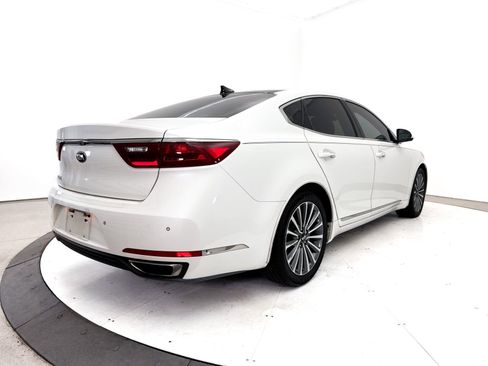 Used 2017 Kia Cadenza Technology FWD image 19