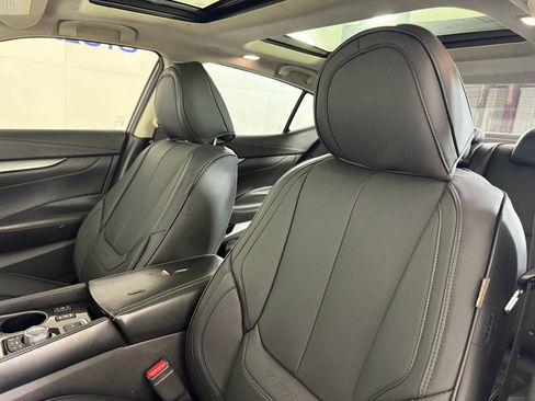 Used 2017 Nissan Maxima 3.5 SL w/ Interior Lighting Package image 20