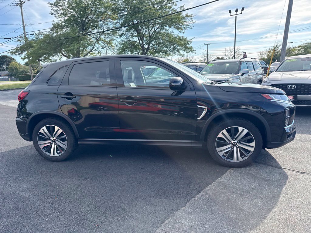 Used 2024 Mitsubishi Outlander Sport SE AWD/4WD image 4