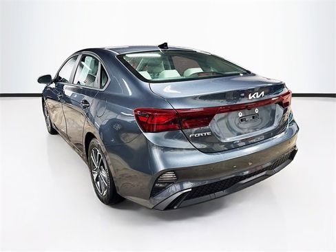 Used 2023 Kia Forte LXS w/ LXS Technology Package image 5
