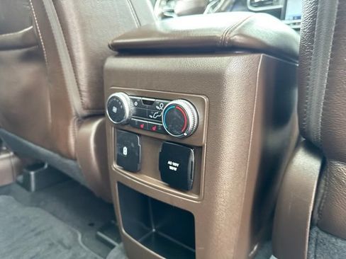Used 2021 Ford Explorer King Ranch w/ Premium Technology Package AWD/4WD image 14