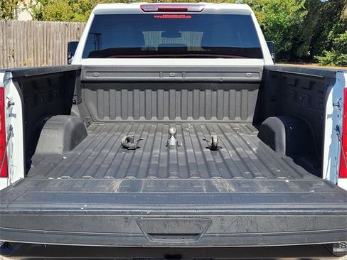 Used 2024 Chevrolet Silverado 2500 W/T image 9