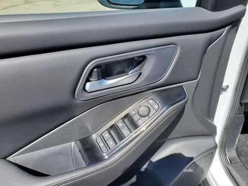 New 2026 Nissan Rogue SV AWD/4WD image 15