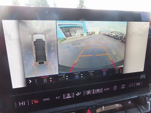 Used 2024 GMC Hummer EV 2X w/ Extreme Off-Road Package image 26