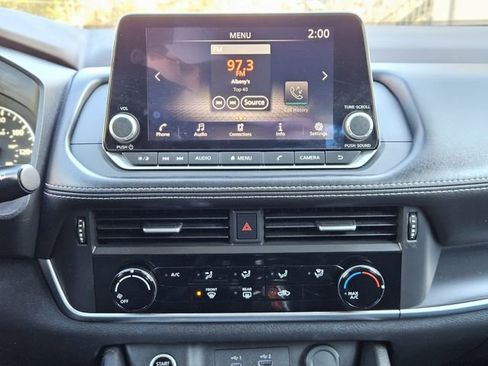 Certified 2023 Nissan Rogue S image 21