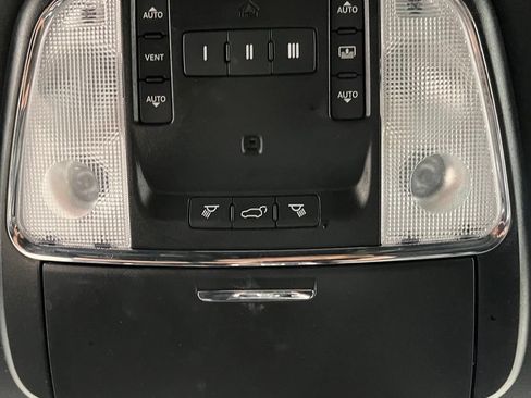 Used 2020 Jeep Grand Cherokee Limited w/ Luxury Group II AWD/4WD image 42