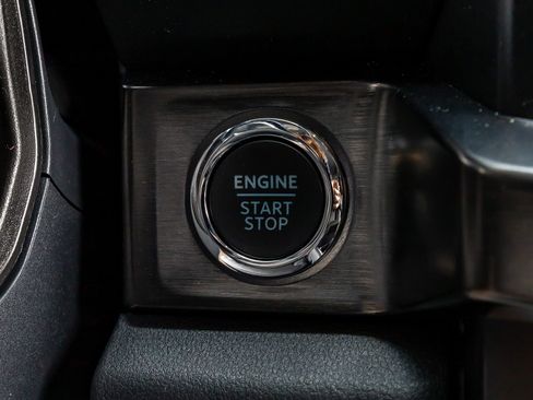 Used 2026 Ford F250 Lariat w/ Black Appearance Package image 23