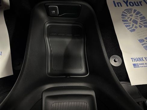 New 2027 Chrysler Pacifica LX FWD image 13
